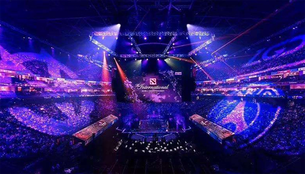 浓墨重彩的 浓墨重彩的